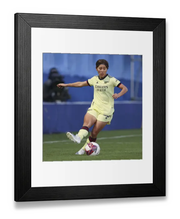 Framed Print : Mana Iwabuchi in Action: Everton Women vs. Arsenal Women, FA WSL 2021-22