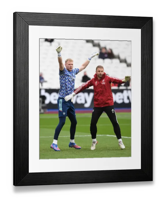 Framed Print : Arsenal's Aaron Ramsdale Gears Up for West Ham Showdown in Premier League Clash Framed Print : Arsenal's Aaron Ramsdale Gears Up for West Ham Showdown in Premier League Clash