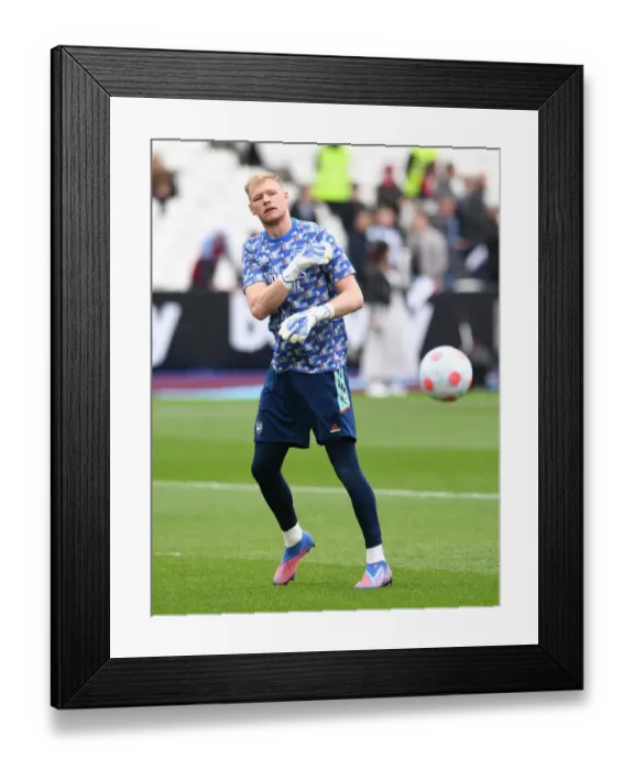 Framed Print : Arsenal's Aaron Ramsdale Prepares for West Ham Showdown in Premier League Battle
