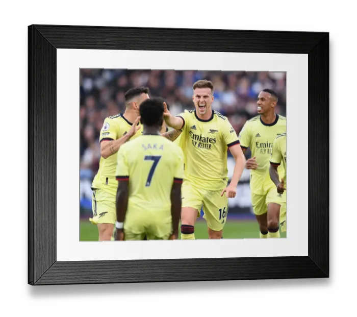 Framed Print : Robby Holding Scores the Winner: West Ham vs. Arsenal, Premier League 2021-22