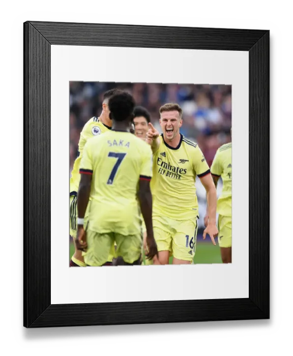 Framed Print : Rising High: Rob Holding Scores the Decisive Goal for Arsenal against West Ham United in the Premier League Framed Print : Rising High: Rob Holding Scores the Decisive Goal for Arsenal against West Ham United in the Premier League