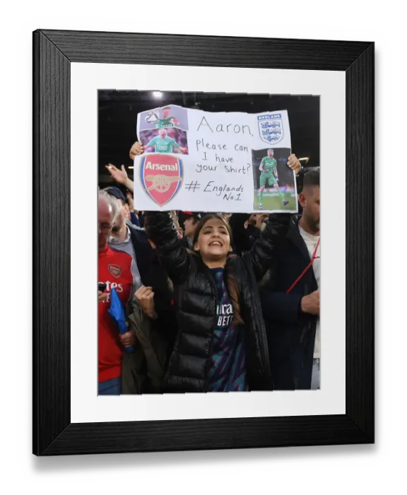 Framed Print : Arsenal Fans Euphoria: Dramatic Victory Over West Ham United in Premier League