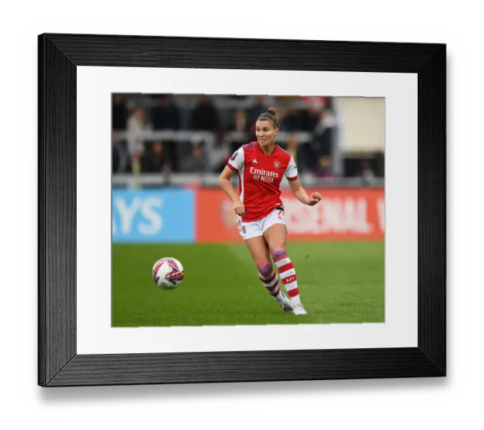 Framed Print : Steph Catley in Action: Arsenal Women vs. Aston Villa Women, FA WSL Clash