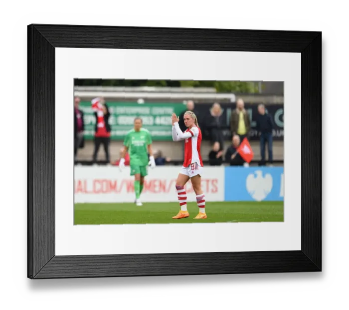 Framed Print : Arsenal Women's Victory Parade: Jordan Nobbs Bids Farewell at Meadow Park