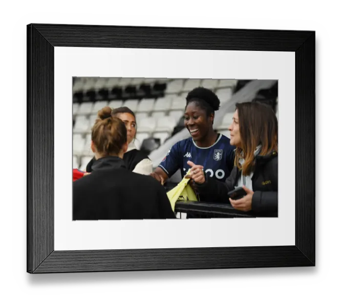 Framed Print : Post-Match Chat: Vivianne Miedema and Anita Asante