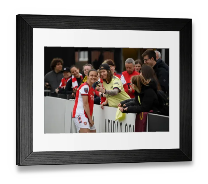 Framed Print : Arsenal Women Celebrate with Fans After Victory Over Aston Villa in FA WSL
