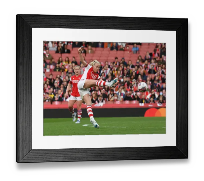 Framed Print : Arsenal's Beth Mead Faces Off Against Tottenham Hotspur in FA WSL Showdown Framed Print : Arsenal's Beth Mead Faces Off Against Tottenham Hotspur in FA WSL Showdown