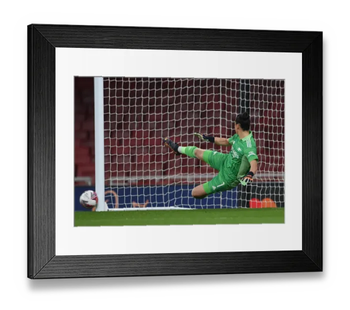Framed Print : Arsenal vs. Tottenham: Dramatic Penalty Miss at Emirates Stadium (FA WSL 2021-22)