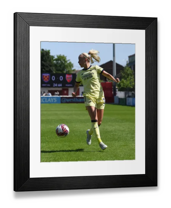 Framed Print : Arsenal's Beth Mead Shines in FA WSL Clash Against West Ham United Women