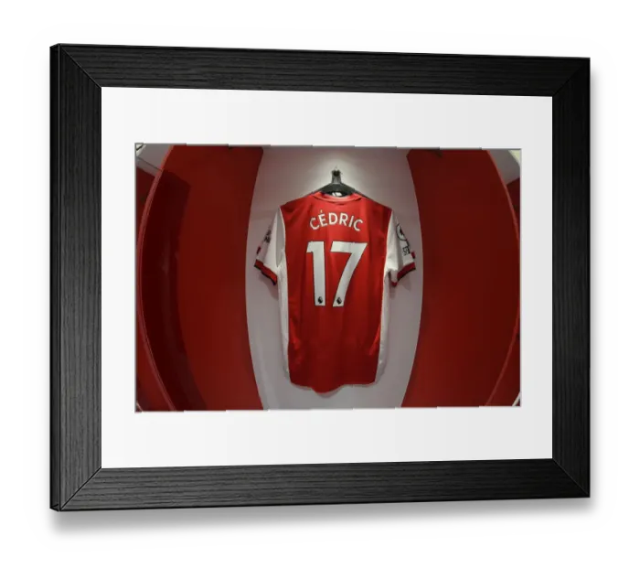 Framed Print : Arsenal Changing Room: Pre-Match Awaits vs Leeds United (2021-2022)