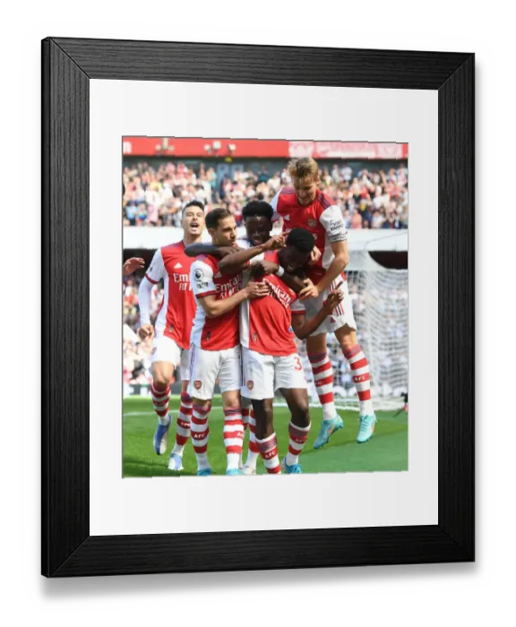 Framed Print : Arsenal Celebrate Nketiah's Goal: Arsenal v Leeds United, Premier League 2021-22 Framed Print : Arsenal Celebrate Nketiah's Goal: Arsenal v Leeds United, Premier League 2021-22