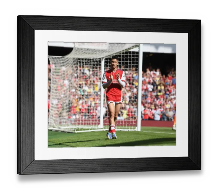 Framed Print : Martinelli in Action: Arsenal vs Leeds United, Premier League 2021-22