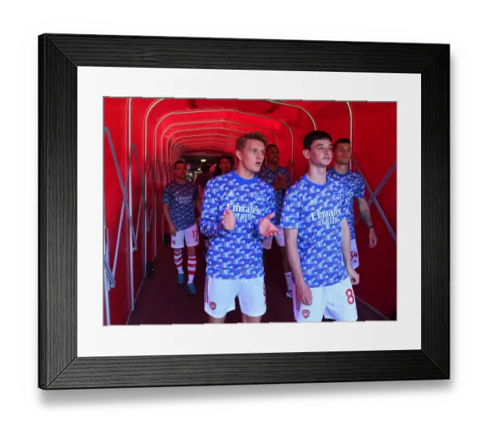 Framed Print : Arsenal's Odegaard and Patino: Pre-Match Focus before Arsenal vs Leeds United, Premier League 2021-22 Framed Print : Arsenal's Odegaard and Patino: Pre-Match Focus before Arsenal vs Leeds United, Premier League 2021-22