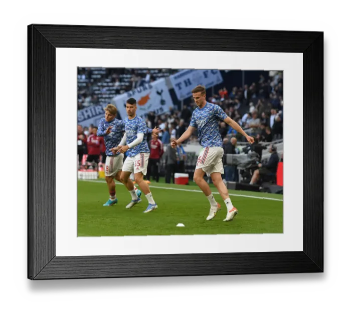 Framed Print : Arsenal's Rob Holding Gears Up for Tottenham Showdown - Premier League 2021-22