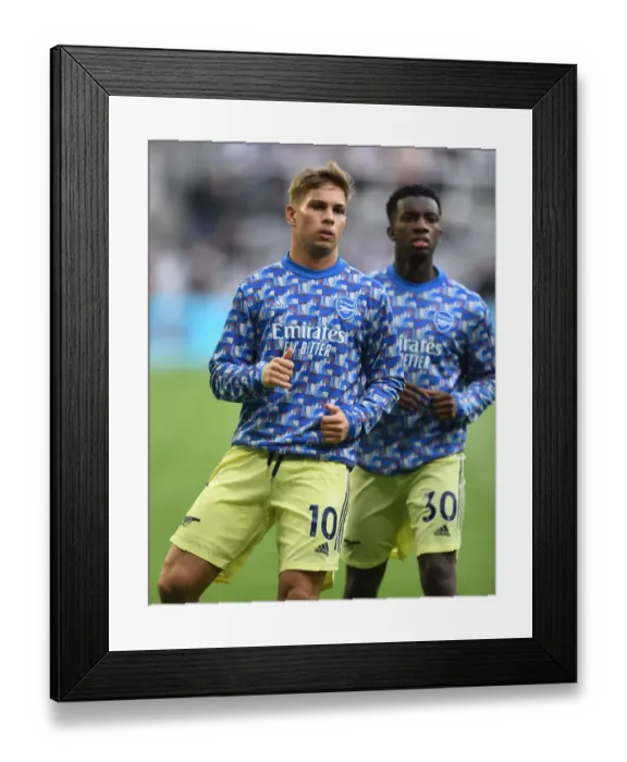 Framed Print : Arsenal's Emile Smith Rowe Gears Up for Newcastle United Clash in Premier League