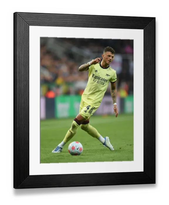 Framed Print : Arsenal's Ben White in Action against Newcastle United - Premier League Showdown (2021-22)