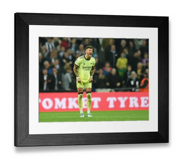 Framed Print : Arsenal's Ben White Prepares for Premier League Battle against Newcastle United (2021-22)