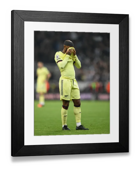 Framed Print : Alexandre Lacazette in Action: Newcastle United vs Arsenal, Premier League 2021-22 Framed Print : Alexandre Lacazette in Action: Newcastle United vs Arsenal, Premier League 2021-22