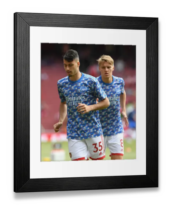 Framed Print : Arsenal's Gabriel Martinelli Gears Up: Arsenal v Everton, Premier League 2021-22