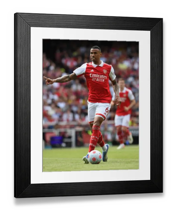 Framed Print : Gabriel Magalhaes in Action: Arsenal vs. Everton, Premier League 2021-22 Framed Print : Gabriel Magalhaes in Action: Arsenal vs. Everton, Premier League 2021-22