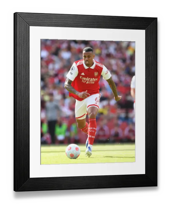 Framed Print : Gabriel Magalhaes in Action: Arsenal vs. Everton, Premier League 2021-22 Framed Print : Gabriel Magalhaes in Action: Arsenal vs. Everton, Premier League 2021-22