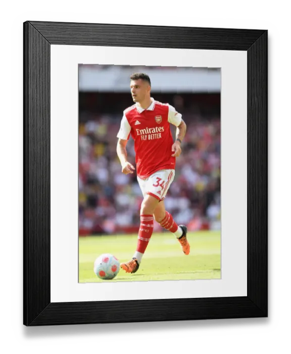 Framed Print : Granit Xhaka in Action: Arsenal vs Everton, Premier League 2021-22 Framed Print : Granit Xhaka in Action: Arsenal vs Everton, Premier League 2021-22