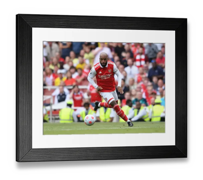 Framed Print : Arsenal's Lacazette in Action: Arsenal vs Everton, Premier League 2021-22