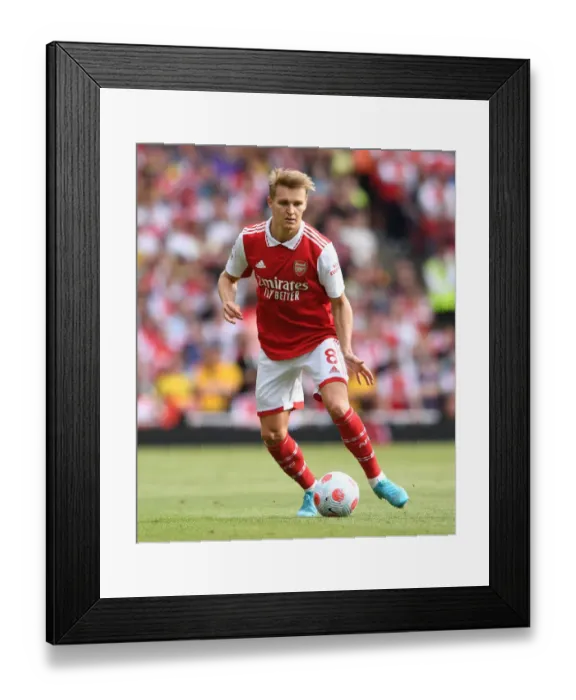 Framed Print : Martin Odegaard in Action: Arsenal vs Everton, Premier League 2021-22