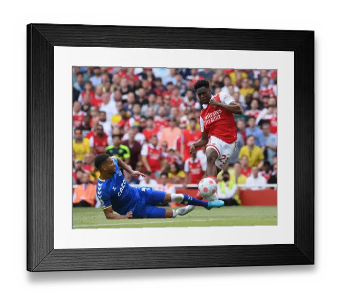 Framed Print : Arsenal vs. Everton: Intense Battle - Premier League 2021-22 Framed Print : Arsenal vs. Everton: Intense Battle - Premier League 2021-22