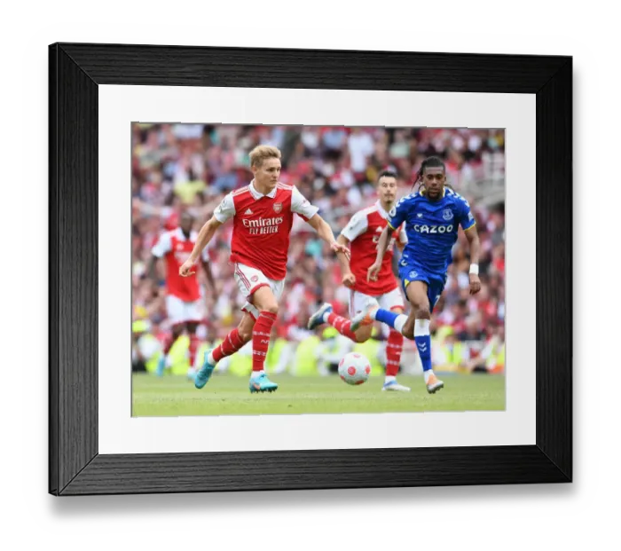 Framed Print : Martin Odegaard in Action: Arsenal vs Everton, Premier League 2021-22