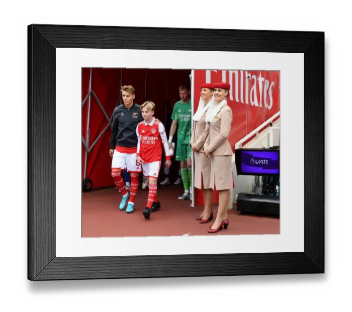 Framed Print : Arsenal vs. Everton: Martin Odegaard Leads Arsenal at Emirates Stadium (Premier League 2021-22) Framed Print : Arsenal vs. Everton: Martin Odegaard Leads Arsenal at Emirates Stadium (Premier League 2021-22)