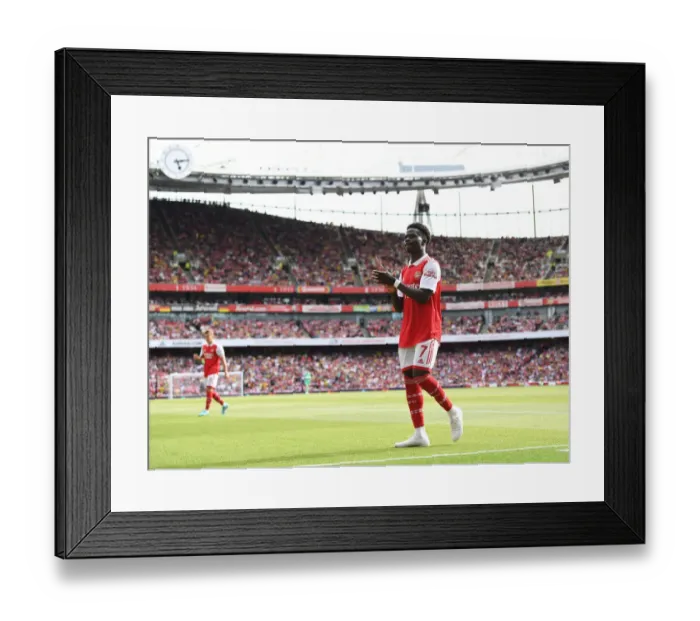 Framed Print : Bukayo Saka in Action: Arsenal vs. Everton, Premier League 2021-22 Framed Print : Bukayo Saka in Action: Arsenal vs. Everton, Premier League 2021-22