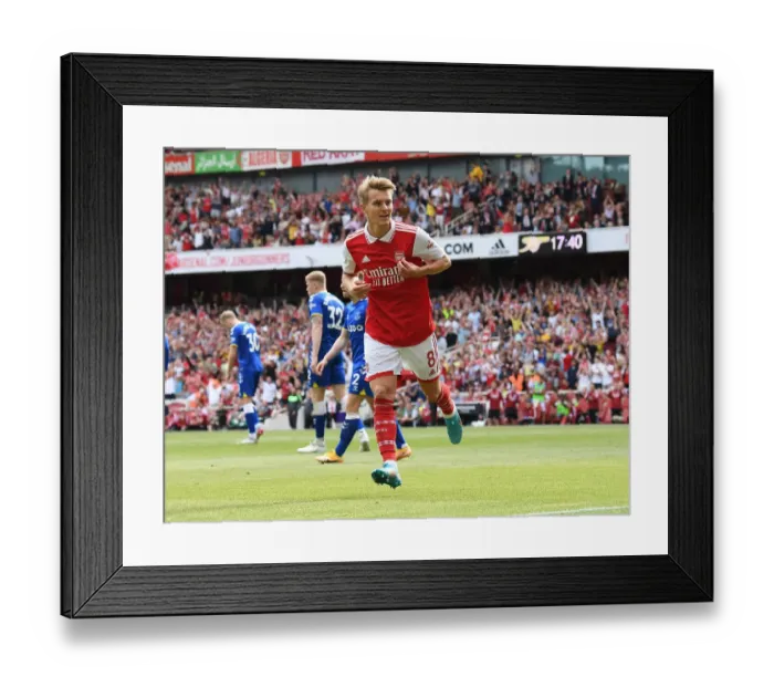Framed Print : Five-Star Odegaard: Martin's Stunner Seals Thrilling Arsenal Victory over Everton (2021-22) Framed Print : Five-Star Odegaard: Martin's Stunner Seals Thrilling Arsenal Victory over Everton (2021-22)