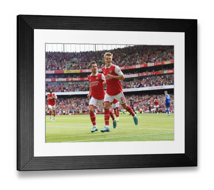 Framed Print : Arsenal's Victory: Martin Odegaard Scores Fifth Goal Against Everton (2021-22) Framed Print : Arsenal's Victory: Martin Odegaard Scores Fifth Goal Against Everton (2021-22)