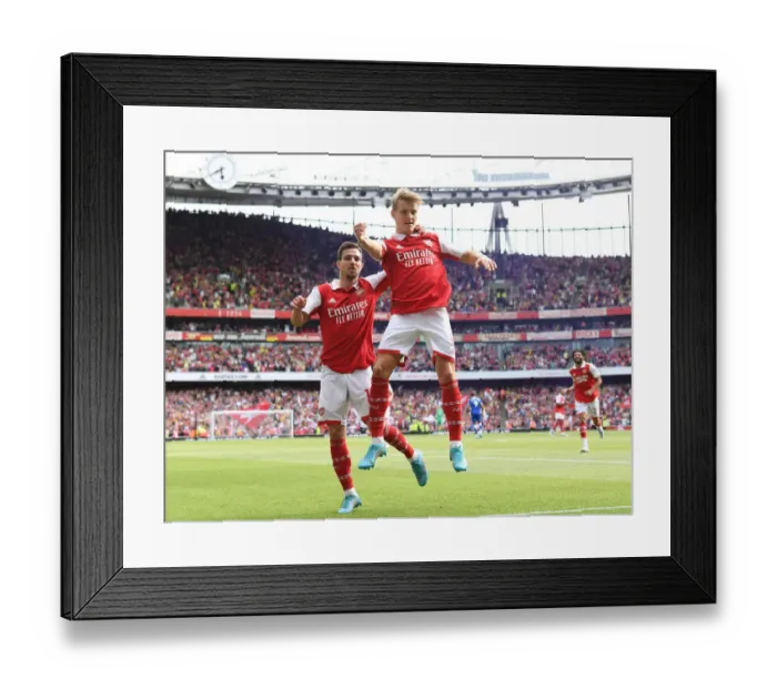 Framed Print : Five-Star Odegaard: Arsenal's Unforgettable Victory vs. Everton (2021-22)