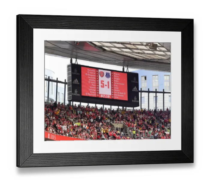 Framed Print : Arsenal vs. Everton: Premier League Showdown at Emirates Stadium