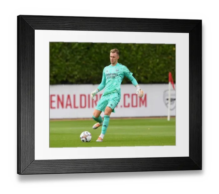 Framed Print : Arsenal's Bernd Leno in Action: Arsenal vs Ipswich Town Pre-Season 2022-23