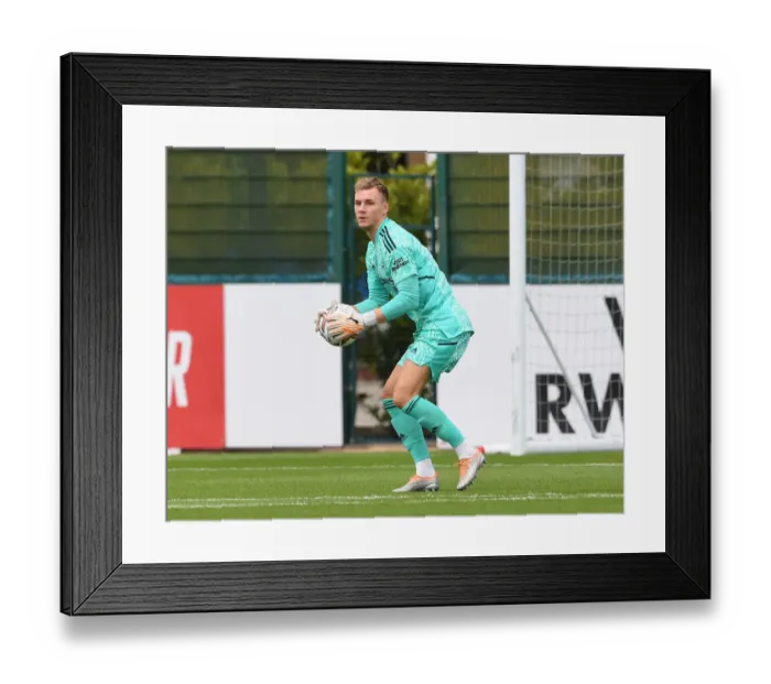 Framed Print : Arsenal's Bernd Leno in Action: Arsenal vs Ipswich Town Pre-Season 2022-23
