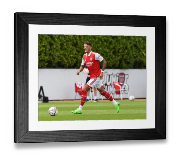 Framed Print : Arsenal's Ben White Shines in Pre-Season: Arsenal 1-0 Ipswich Town (July 2022) Framed Print : Arsenal's Ben White Shines in Pre-Season: Arsenal 1-0 Ipswich Town (July 2022)
