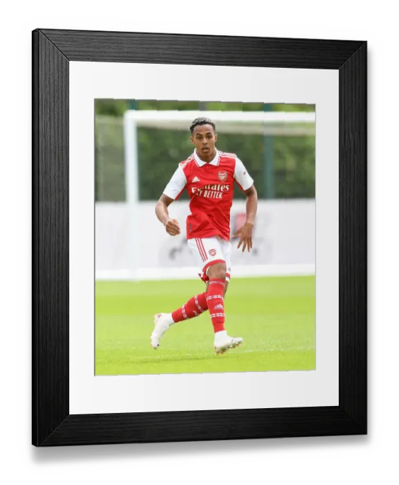 Framed Print : Arsenal's Omari Hutchinson in Action: Pre-Season Training with Ipswich Town Framed Print : Arsenal's Omari Hutchinson in Action: Pre-Season Training with Ipswich Town