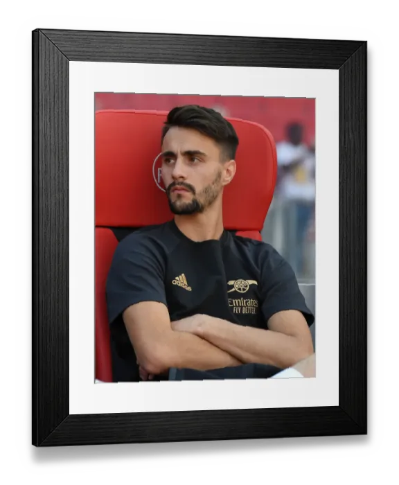 Framed Print : Arsenal's Fabio Vieira Prepares for 1. FC Nurnberg Pre-Season Clash