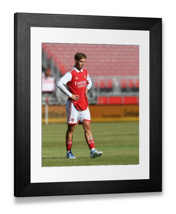 Framed Print : Emile Smith Rowe Shines: Arsenal's Pre-Season Triumph over 1. FC Nürnberg