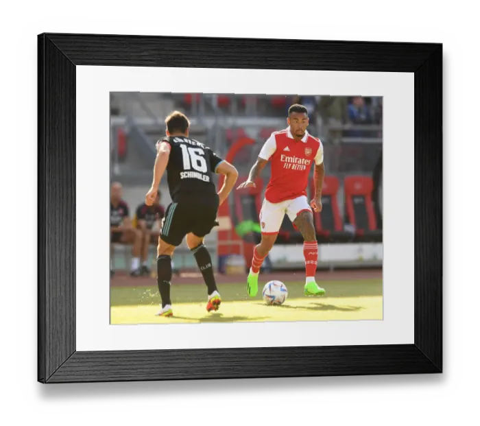 Framed Print : Arsenal's Pre-Season Clash: FC Nürnberg vs Arsenal FC (2022)