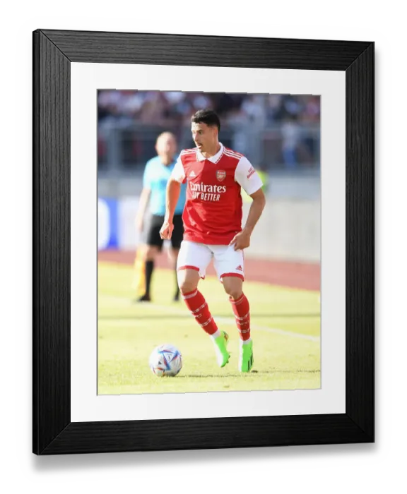 Framed Print : Arsenal's Pre-Season Test: 1. FC Nürnberg vs Arsenal FC