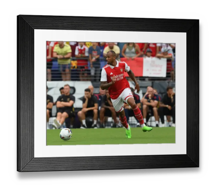 Framed Print : Arsenal's Gabriel Magalhaes in Pre-Season Action Against Everton Framed Print : Arsenal's Gabriel Magalhaes in Pre-Season Action Against Everton
