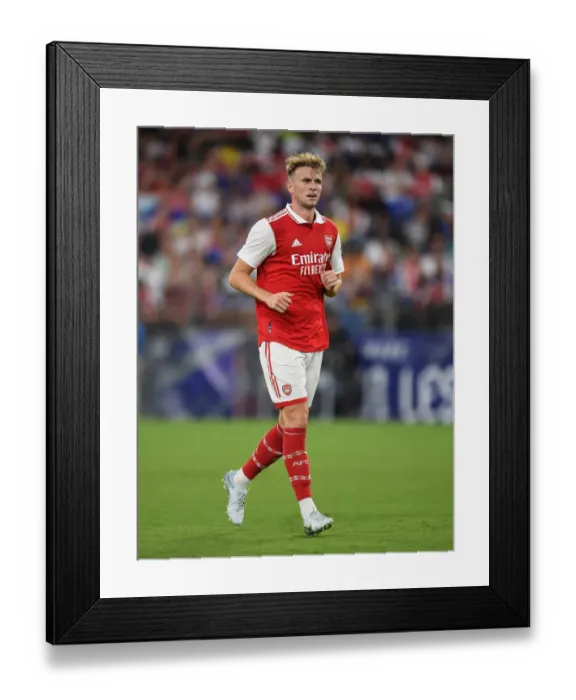 Framed Print : Arsenal FC vs Everton: Pre-Season Battle at M&T Bank Stadium, Baltimore (2022) Framed Print : Arsenal FC vs Everton: Pre-Season Battle at M&T Bank Stadium, Baltimore (2022)