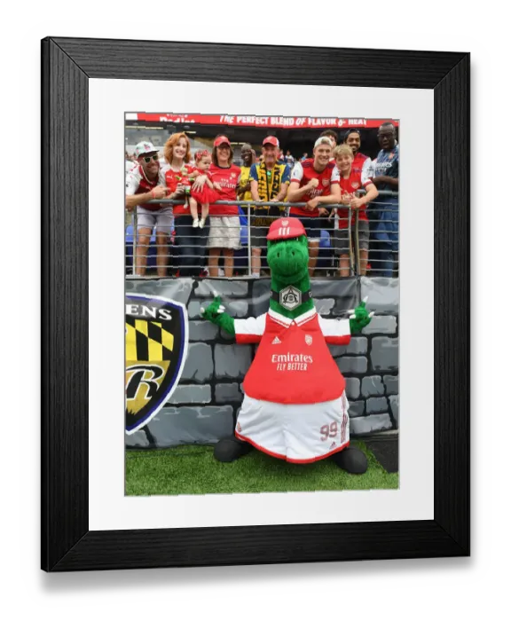 Framed Print : Arsenal vs. Everton: Pre-Season Clash at M&T Bank Stadium (2022)