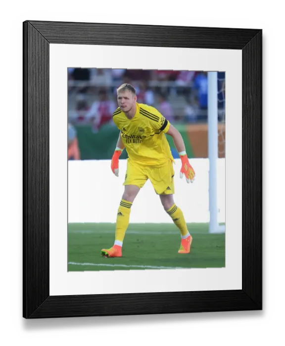 Framed Print : Arsenal's Aaron Ramsdale Faces Off Against Chelsea in the Florida Cup 2022-23 Framed Print : Arsenal's Aaron Ramsdale Faces Off Against Chelsea in the Florida Cup 2022-23