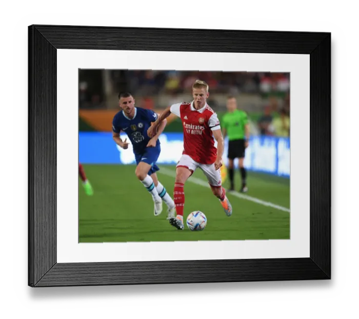 Framed Print : Arsenal's Zinchenko Shines: Arsenal vs. Chelsea - Florida Cup 2022-23: A Standout Performance by Oleksandr Zinchenko