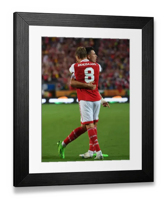 Framed Print : Arsenal's Martin Odegaard and Gabriel Martinelli Celebrate Goal Against Chelsea in Florida Cup 2022-23